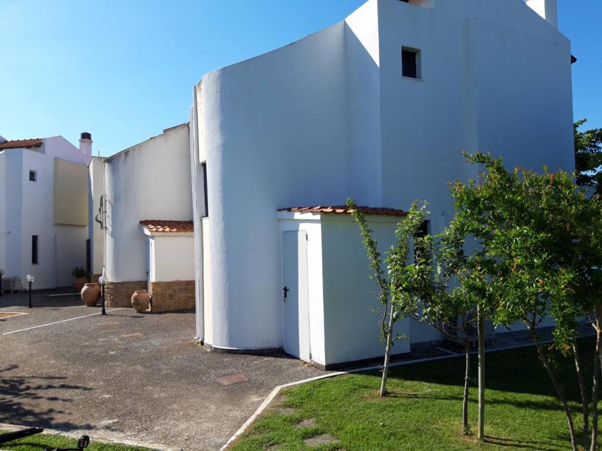 Villa 3Ω Nea Skioni Exterior photo
